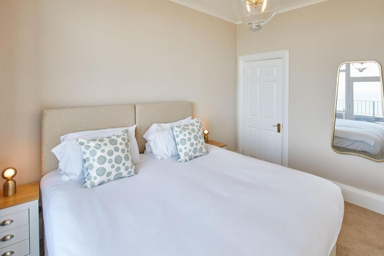 Host & Stay - 4 Metropole Towers Whitby Esterno foto
