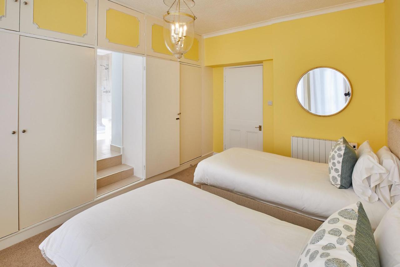Host & Stay - 4 Metropole Towers Whitby Esterno foto